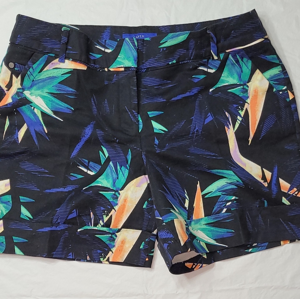 Apt 9 Women’s  Black Blue Bird of Paradise Cuffed Casual Shorts Stretch